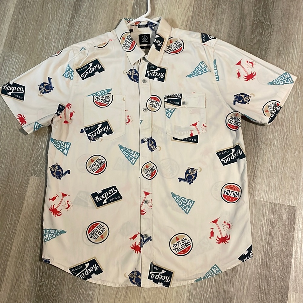 GUC Volcom Stone Men’s Button down, Slim Fit Size XL